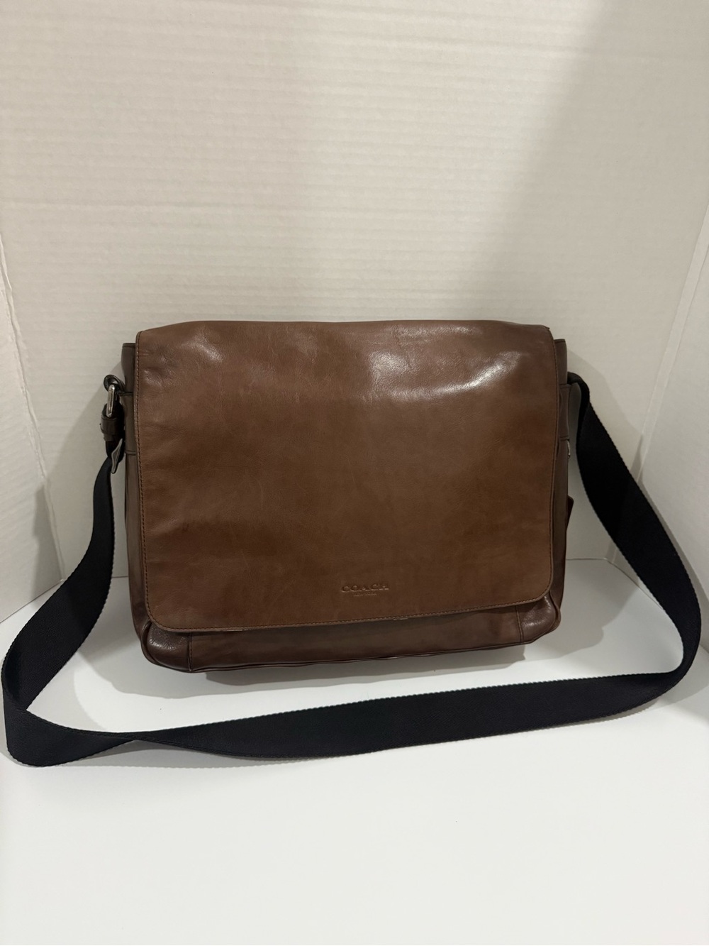 Coach 72061 Metropolitan Messenger Bag Mahogany Brown Leather Crossbody